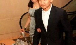 亚洲国产情侣,甜蜜瞬间，浪漫时光